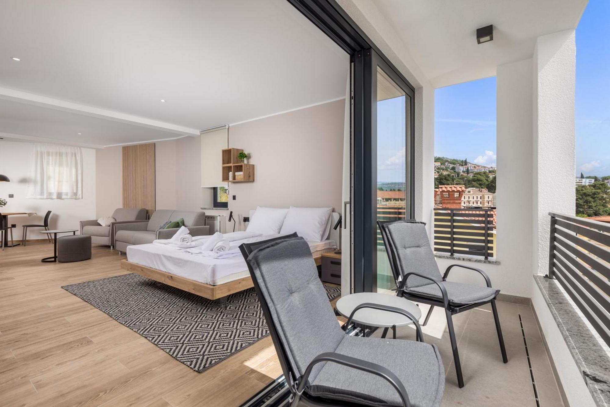 Belinda Apartments With Balcony & Private Parking Opatija Exterior foto
