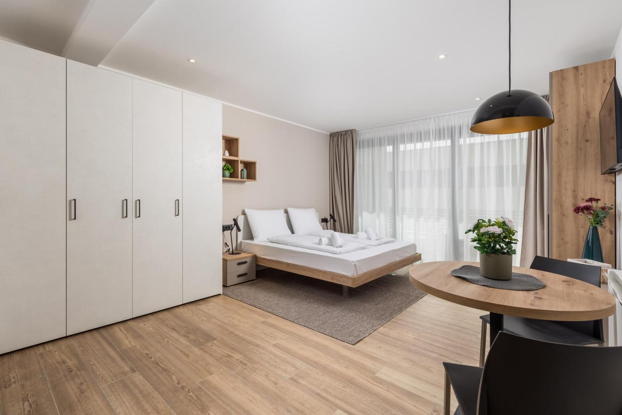 Belinda Apartments With Balcony & Private Parking Opatija Exterior foto