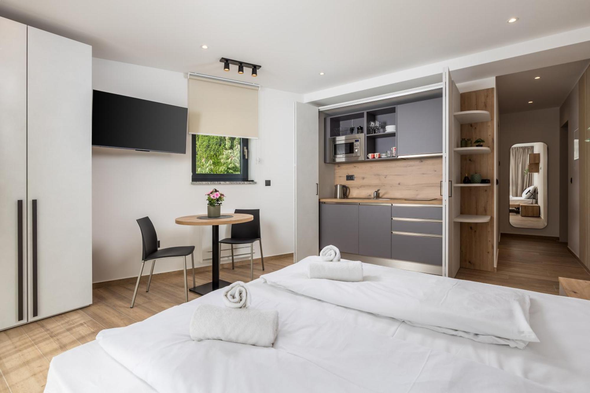 Belinda Apartments With Balcony & Private Parking Opatija Exterior foto