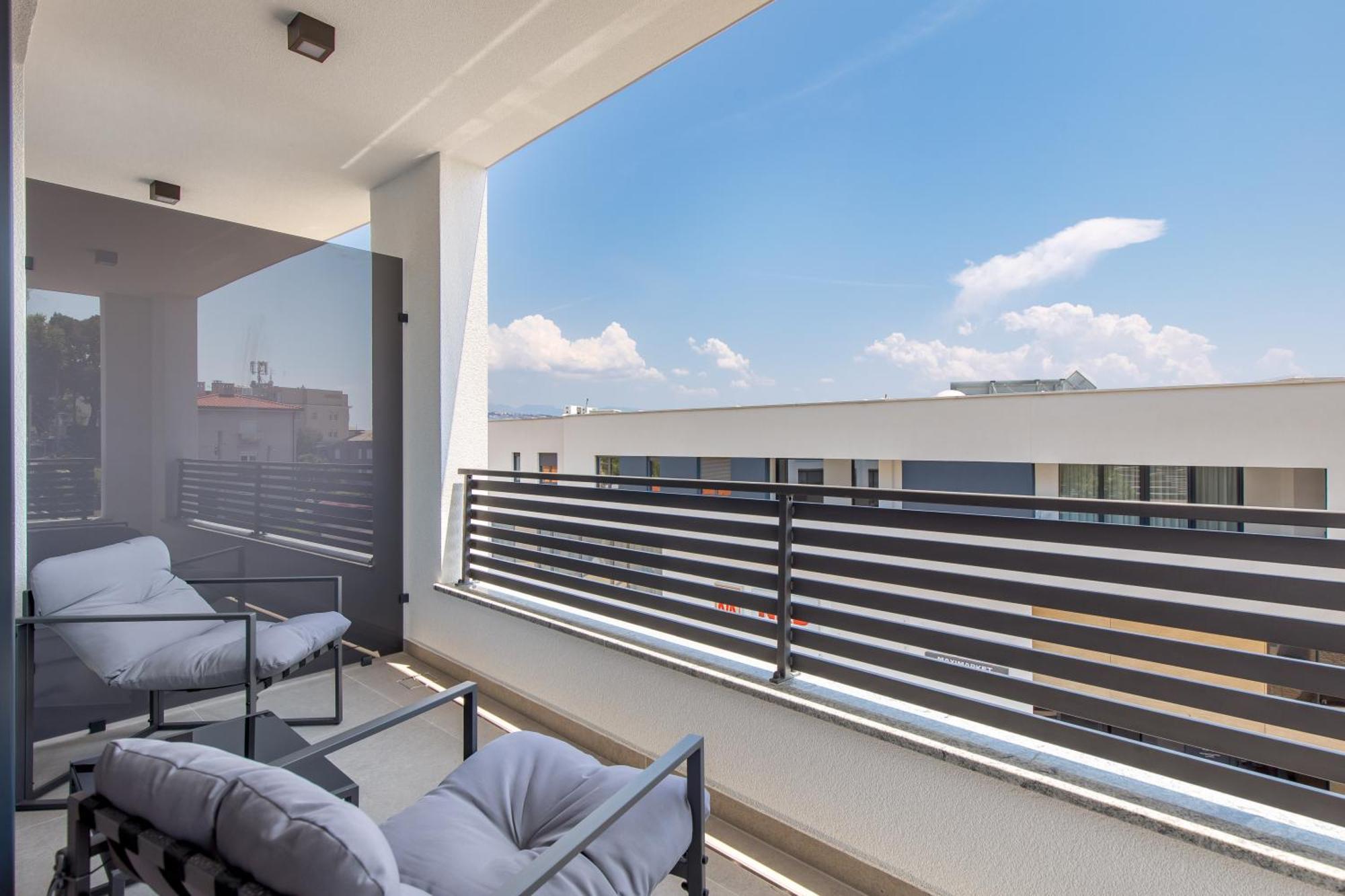 Belinda Apartments With Balcony & Private Parking Opatija Exterior foto
