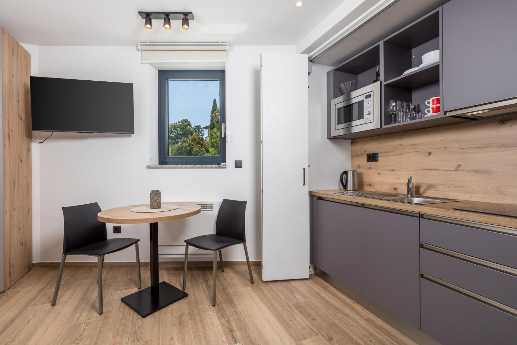 Belinda Apartments With Balcony & Private Parking Opatija Exterior foto